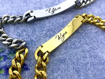 Сталевий браслет