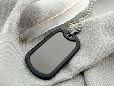 Армійський жетон з гравіюванням