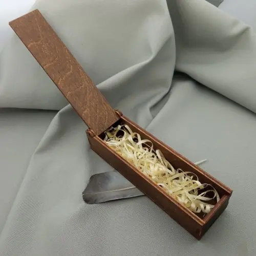 Коробочка деревʼяна для брелока