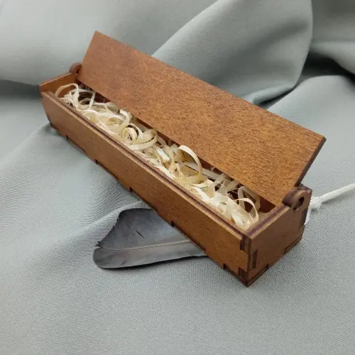 Коробочка деревʼяна для ручки