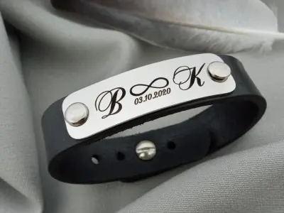 Шкіряний браслет з табличкою Шкіряний браслет з табличкою