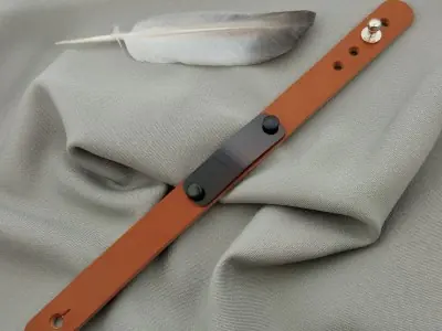 Шкіряний браслет з табличкою Шкіряний браслет з табличкою