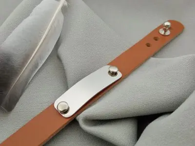 Шкіряний браслет з табличкою Шкіряний браслет з табличкою