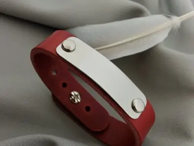 Шкіряний браслет з табличкою Шкіряний браслет з табличкою