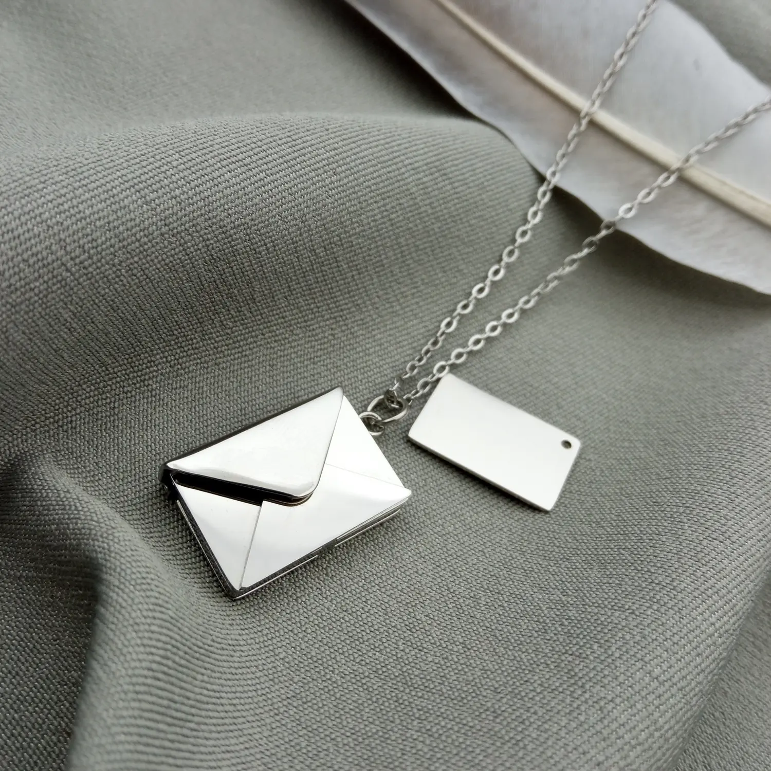 Кулон "Конверт" Кулон "Конверт"