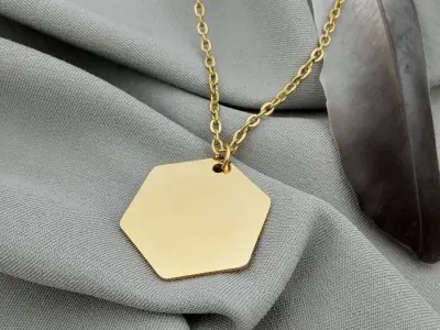 Кулон шестикутний