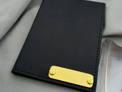 Обкладинка для паспорта з табличкою