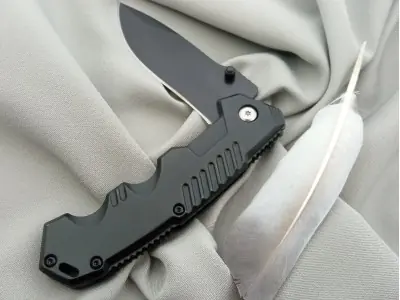 Складаний ніж