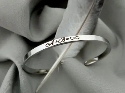 Сталевий браслет вигнутий 4мм