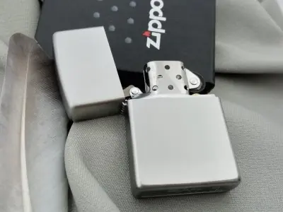 ZIPPO Satin Chrome 205 запальничка