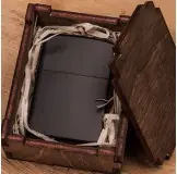 Чорна матова запальничка