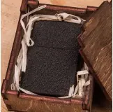 Графітова рельєфна запальничка