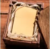 Золота глянсова запальничка